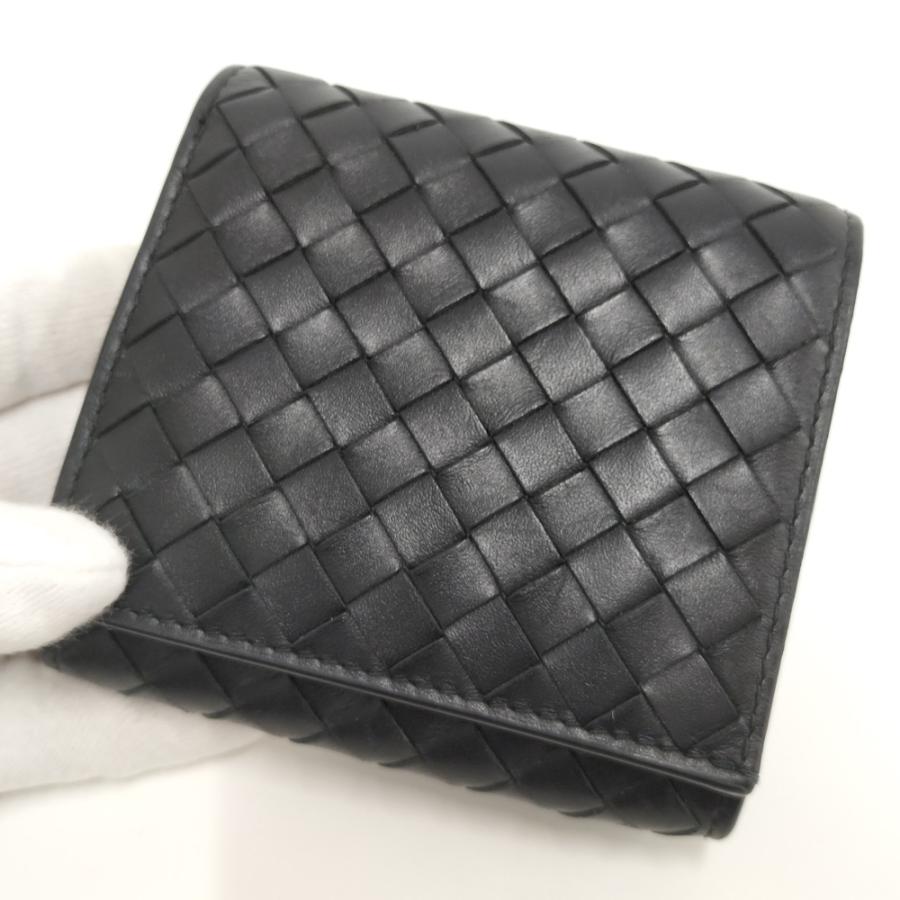 BOTTEGA VENETA（ボッテガ・ヴェネタ） 二つ折り財布 イントレチャート