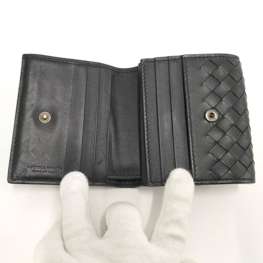 BOTTEGA VENETA（ボッテガ・ヴェネタ） 二つ折り財布 イントレチャート