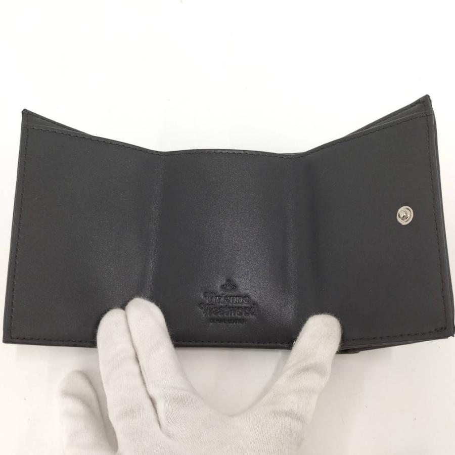 Vivienne Westwood（ヴィヴィアンウエストウッド） 三つ折り財布