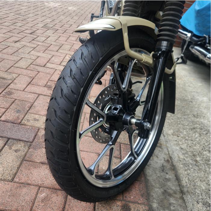 ハンターカブCT125 リアホイール　タイヤ付き ハンターカブ CT125 JA55 JA65 チューブレス キャストホイール 前後