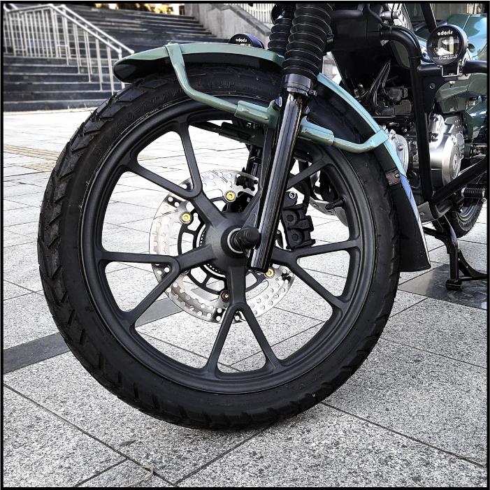ハンターカブCT125 リアホイール　タイヤ付き ハンターカブ CT125 JA55 JA65 チューブレス キャストホイール 前後