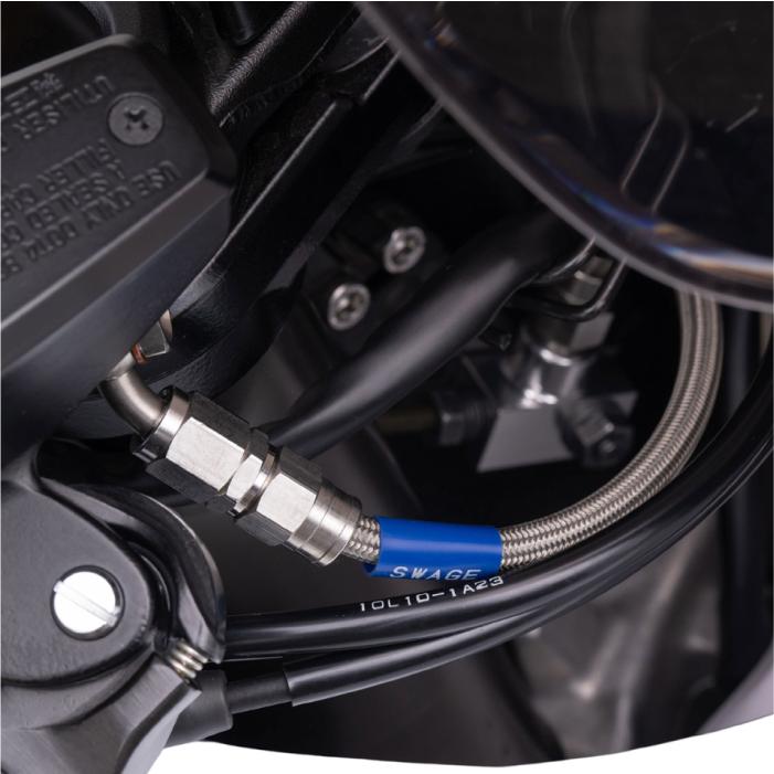 SWAGE-LINE 直送品 スウェッジラインプロ フロントホースキット スズキ Hayabusa (22-24) トライピース レッド ...