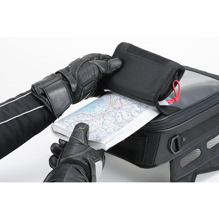 タナックス モトフィズ MFK-084 スラントタンクバッグM TANAX MOTOFIZZ ツーリングマップル対応 強力マグネット固定タンクバッグ_1
