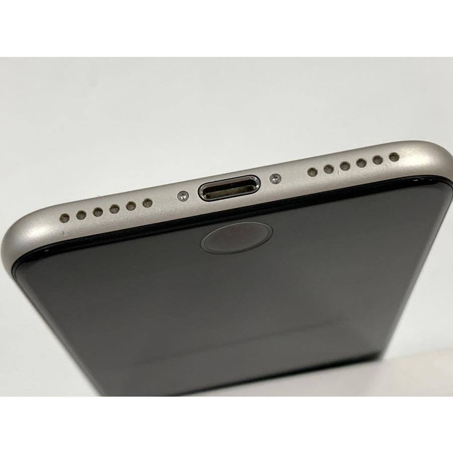 iPhone 電池83% SE(第3世代) 64GB スターライト SIMフリー 背面