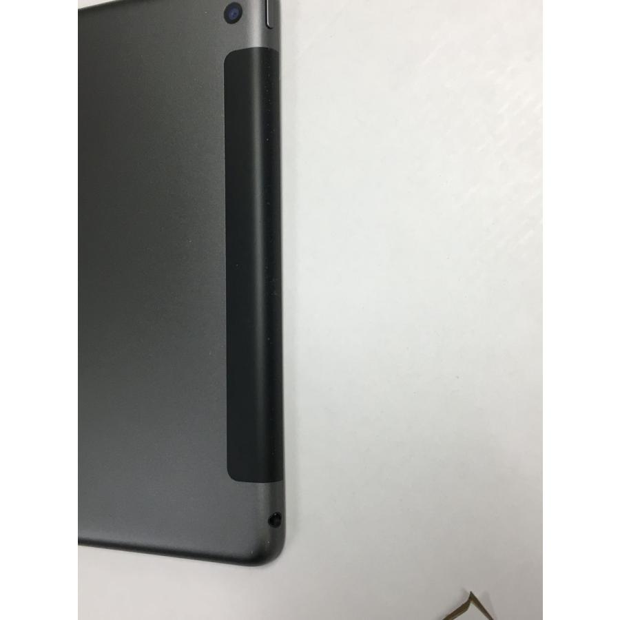 iPad 【動作確認・初期化済み】電池97％ SIMフリー Apple 第8世代 32GB
