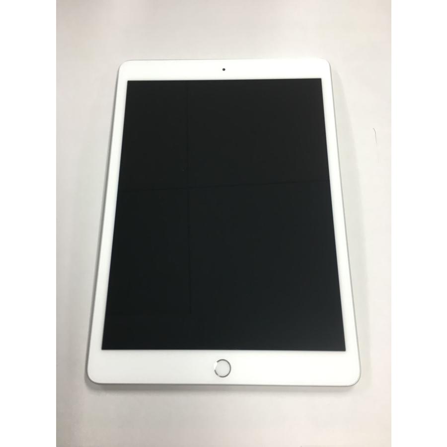 iPad 超美品 Apple 第8世代 32GB WiFiモデル シルバー【動作確認・初期