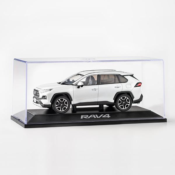 トヨタ RAV4 1/30ミニカー <070>ホワイトパールクリスタルシャイン