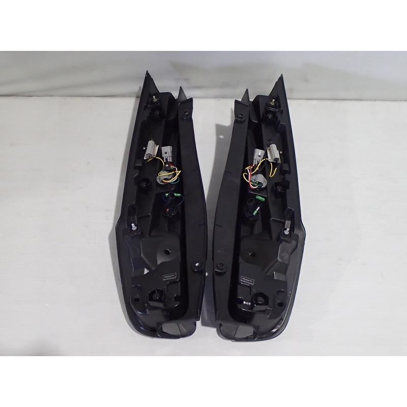 キャラクター VALENTI 80ノア・ヴォクシー・エスクァイア ZRR8#G/ZRR8#W