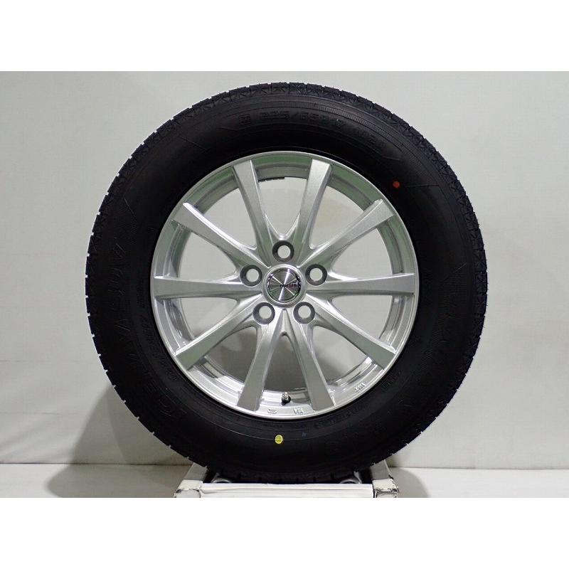 トヨタ純正ホイール 225/65R17スタッドレスタイヤ付き