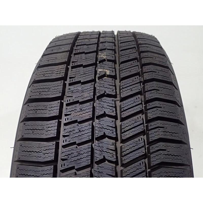 ☆送料込☆使用僅か☆2022年製☆グッドイヤー アイスナビ8 225/50R18 グッドイヤー（GOODYEAR） 225/50R18 スタッドレスタイヤ 4本セット