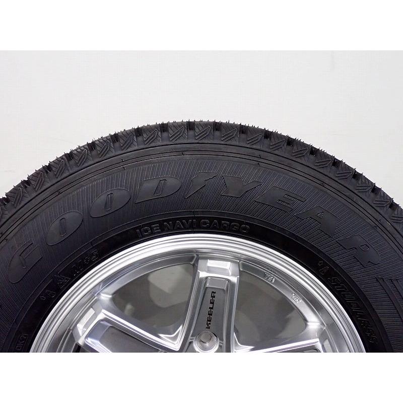 グッドイヤー（GOODYEAR） 195/80R15 107/105L スタッドレスタイヤ