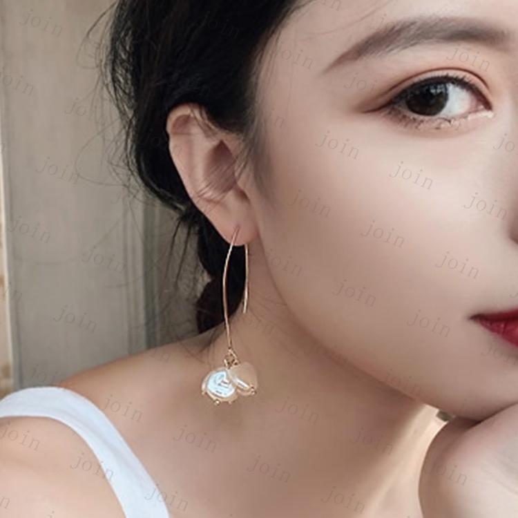 パール ピアス 揺れる (a113#) 当日発送 真珠ピアス イヤリング 入学式 卒業式 オシャレ アクセサリー レディース 大人 結婚式 フープピアス 誕生日 プレゼント |  | 03