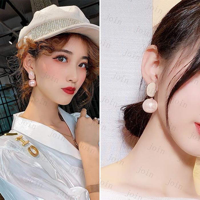 パール ピアス 日本国内当日発送 2color 真珠 ピアス レディース シルバー925 貝パール 大ぶり 金属アレルギー対応 普段使い かわいい #a77 |  | 06