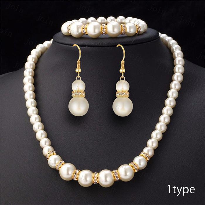 パール ピアス ネックレス ブレスレット 3点セット (a98) 日本国内当日発送 フックピアス アクセサリー レディース 上品 きれい 華やか フォーマル ウェディング |  | 01