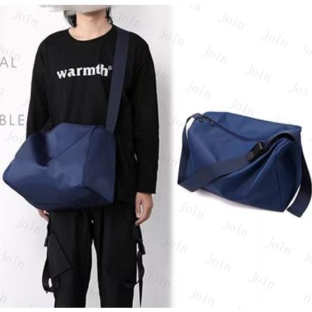 ショルダーバッグ メンズ 日本国内当日発送 3color おしゃれ 大容量 斜めがけバッグ 大きめ ポケット 多い 通勤 通学 スポーツ 防水 キャンパスバッグ #ba285 |  | 09