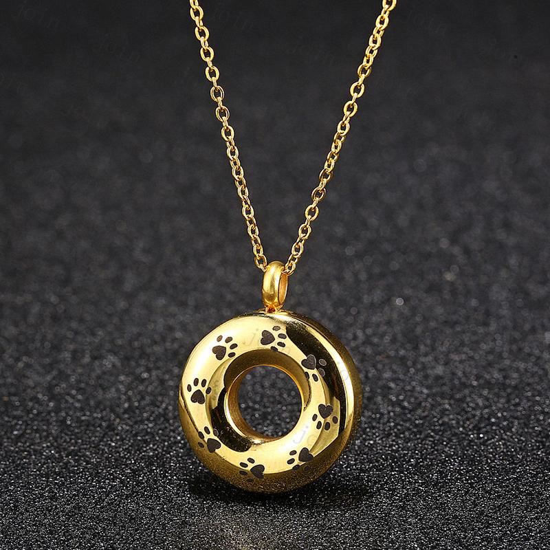 遺骨ネックレス 日本国内当日発送 アクセサリー メモリアルペンダン 遺骨ペンダント 手元供養 愛猫 犬足跡 ペット仏具 形見 チェーン付き 遺灰 分骨 #gh35 |  | 02