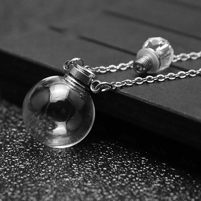 遺骨ペンダント 日本国内当日発送 遺灰 遺骨入れ 形見 手元供養 遺骨ネックレス 香水 丸型 遺骨カプセル 遺毛 ステンレス 分骨 メモリアル 納骨 #gh56 |  | 03