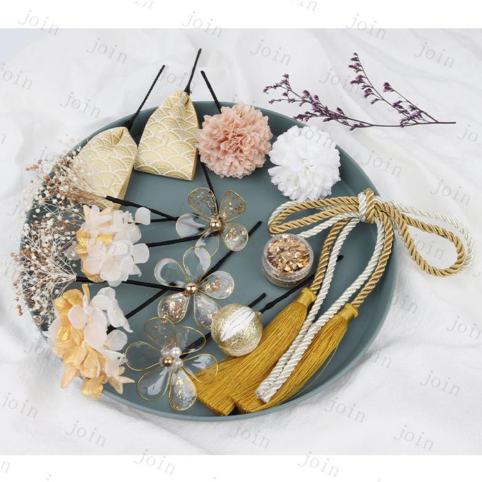 髪飾り ドライフラワー 日本国内当日発送 髪留め 金箔 成人式 花 振袖 袴 七五三 着物 和装 卒業式 結婚式 浴衣 着物 ヘアアクセサリー 造花 #h30 |  | 11