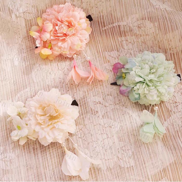 髪飾り 日本国内当日発送 3color 浴衣 花 結婚式 着物 成人式 アクセサリー 七五三 前撮り 卒業式 ヘアアクセサリー 和装 花嫁 子供 こども クリップ 振袖 #h62 |  | 11