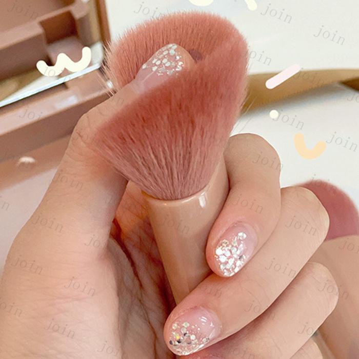 化粧ブラシ 日本国内当日発送 メイクブラシ 5本セット 携帯用 化粧筆 コスメ 化粧道具 アイメイクブラシ 旅行 便利 ケース付き メイク道具 #z118 |  | 07