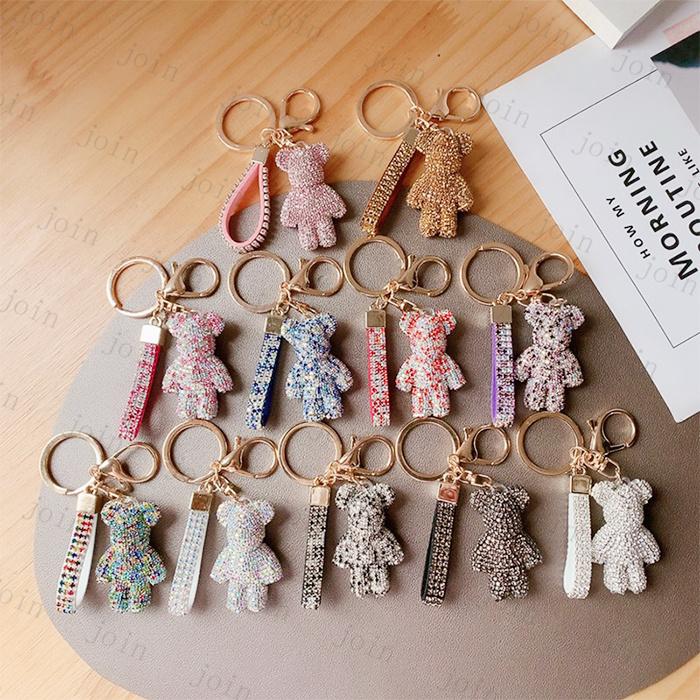 キーチェーン くま 日本国内当日発送 バッグチャーム かわいい アクセサリー ラインストーン 人気 キラキラ 鍵 レディース プレゼント 車スマートキー #z65 |  | 06