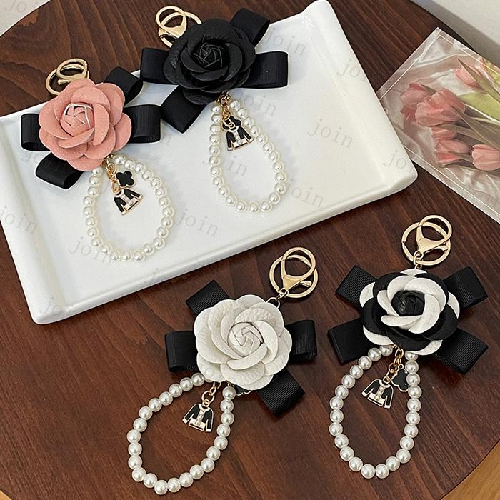 z66#キーホルダー 日本国内当日発送 4type キーチェーン 立体 キラキラ チャーム キーリング オシャレ アクセサリー レディース フェイクパール バッグチャーム |  | 13