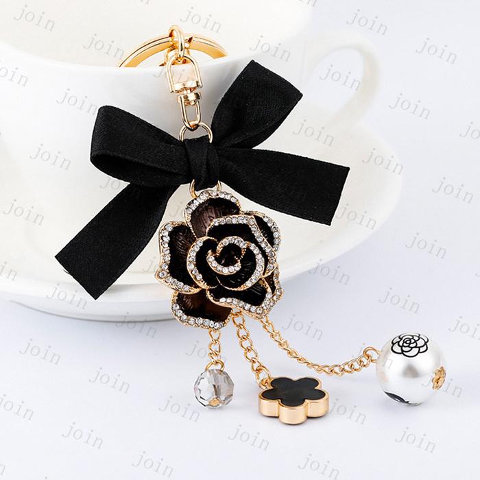 バッグチャーム 日本国内当日発送 4color キーホルダー おしゃれ 花 キラキラ パール キーリング 可愛い バッグアクセサリー ラインストーン 鍵 #z71 |  | 06