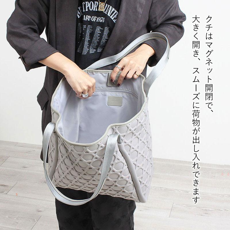 LAQUOH（ラクーオ） トートバッグ 軽い 籠目大柄型押し ボンディング
