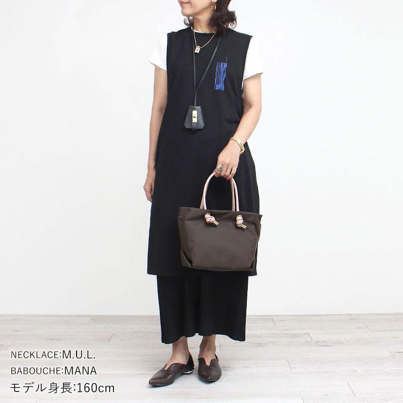 【美品】VIOLAd'ORO　2WAYバッグ　ブラック VIOLAd'ORO（ヴィオラドーロ） トートバッグ バッグ 2way ナイロン