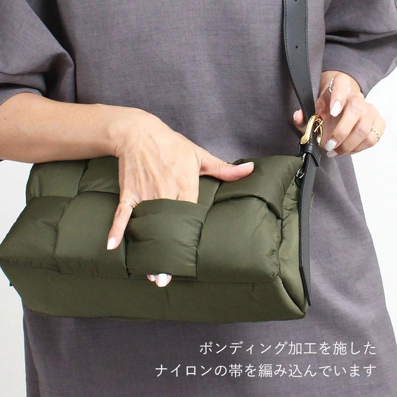 VIOLAd'ORO（ヴィオラドーロ） ショルダーバッグ ナイロンボンディング