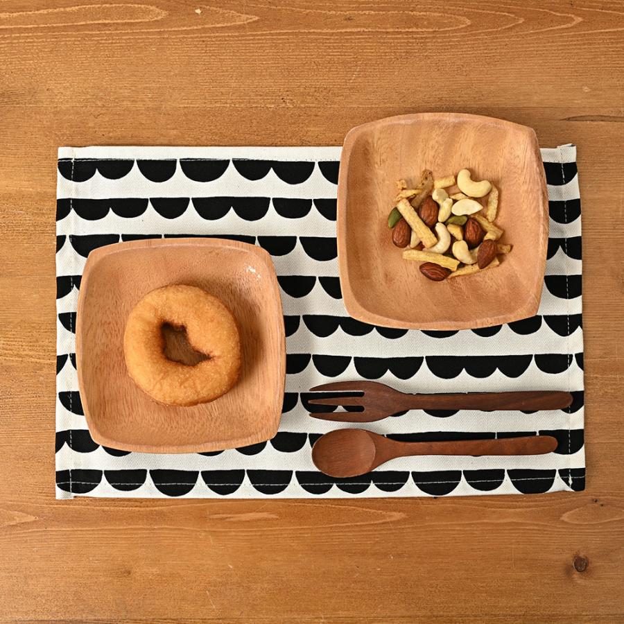 ランチョンマット 子供 小学校 おしゃれ 北欧 布 キッズランチョンマット 30×20cm スカラップ 日本製 fabrizm 幼稚園 保育園 ティーマット 吸水 爆買 | fabrizm | 08