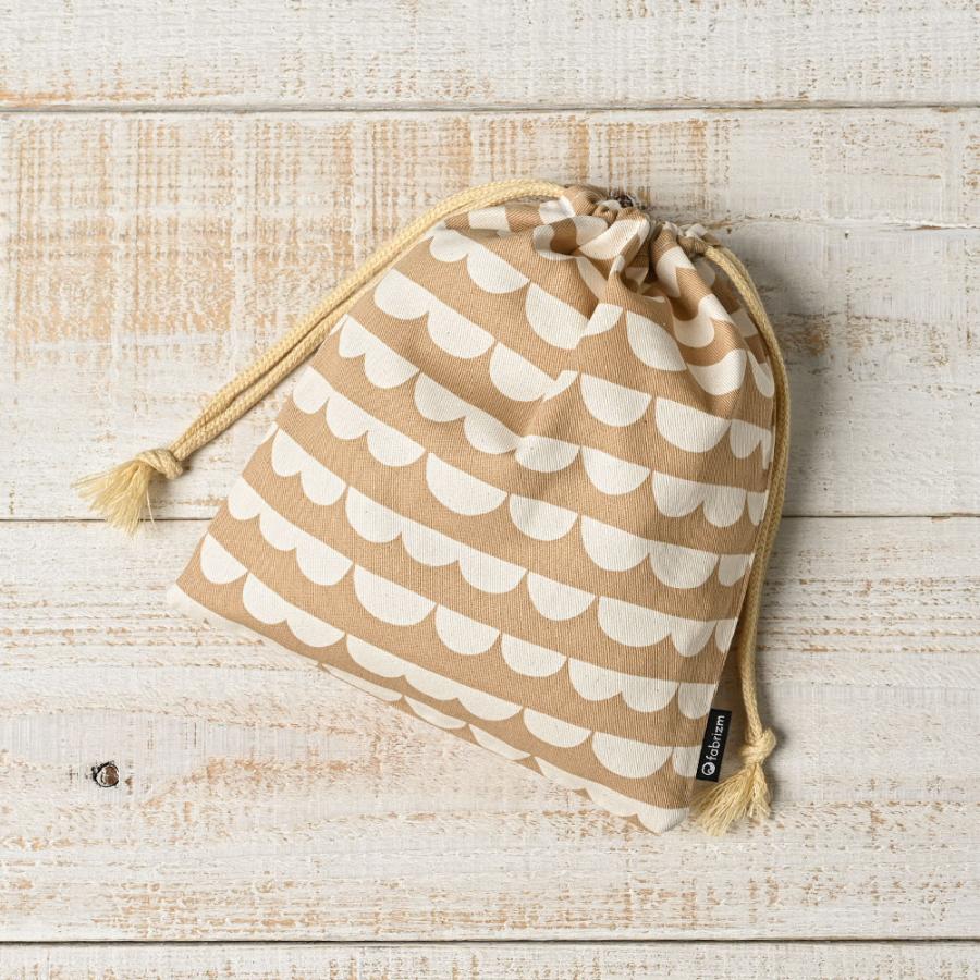 巾着袋 きんちゃく 小 Sサイズ 20×24cm 小学校 小学生 保育園 幼稚園 入園 入学 スカラップ 日本製 fabrizm 給食袋 コップ入れ 男の子 女の子 キッズ 子供 爆買 |  | 11