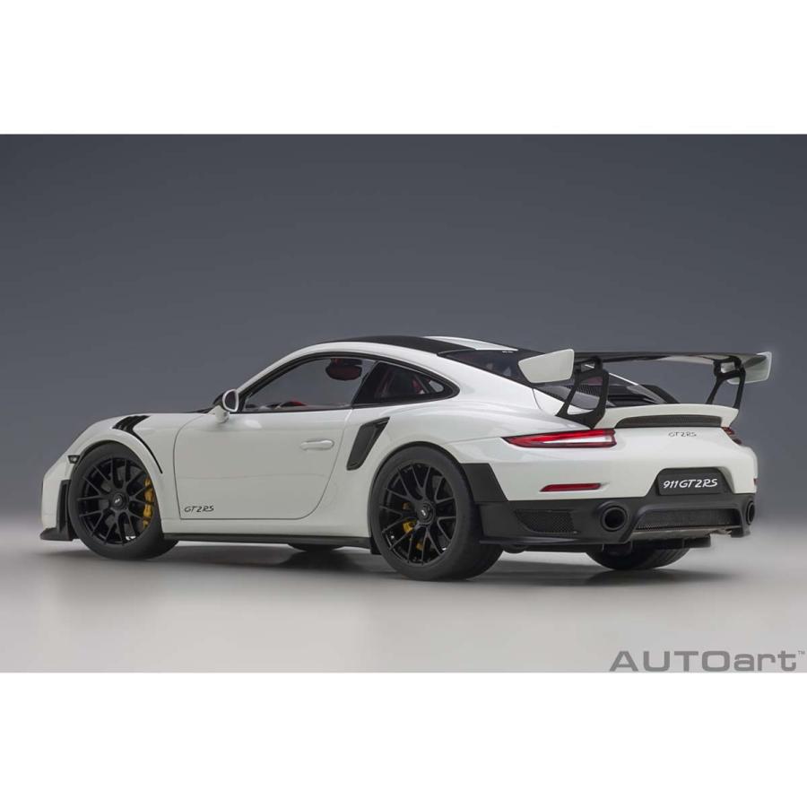 オートアート 1/ 18 ポルシェ 911 (991.2) GT2 RS ヴァイザッハ