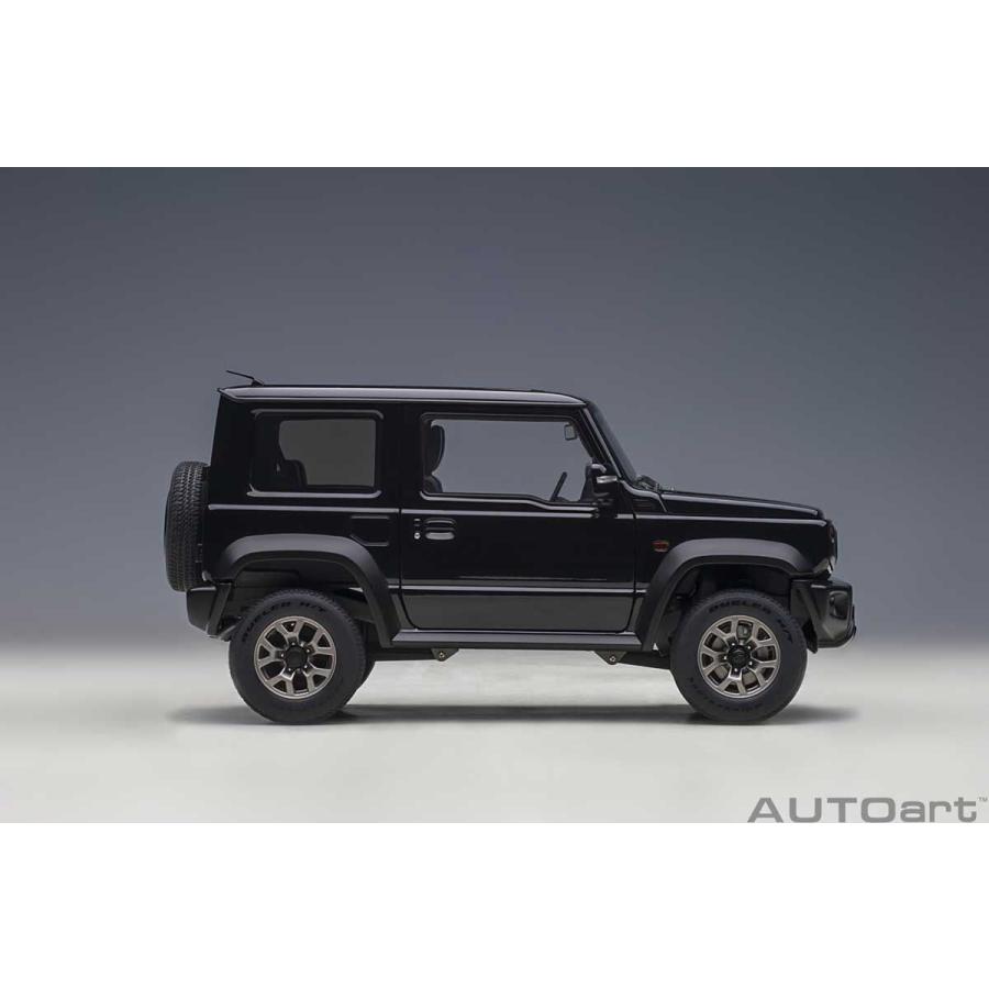 オートアート 1/ 18 スズキ ジムニー シエラ (JB74)(ブラック・パール