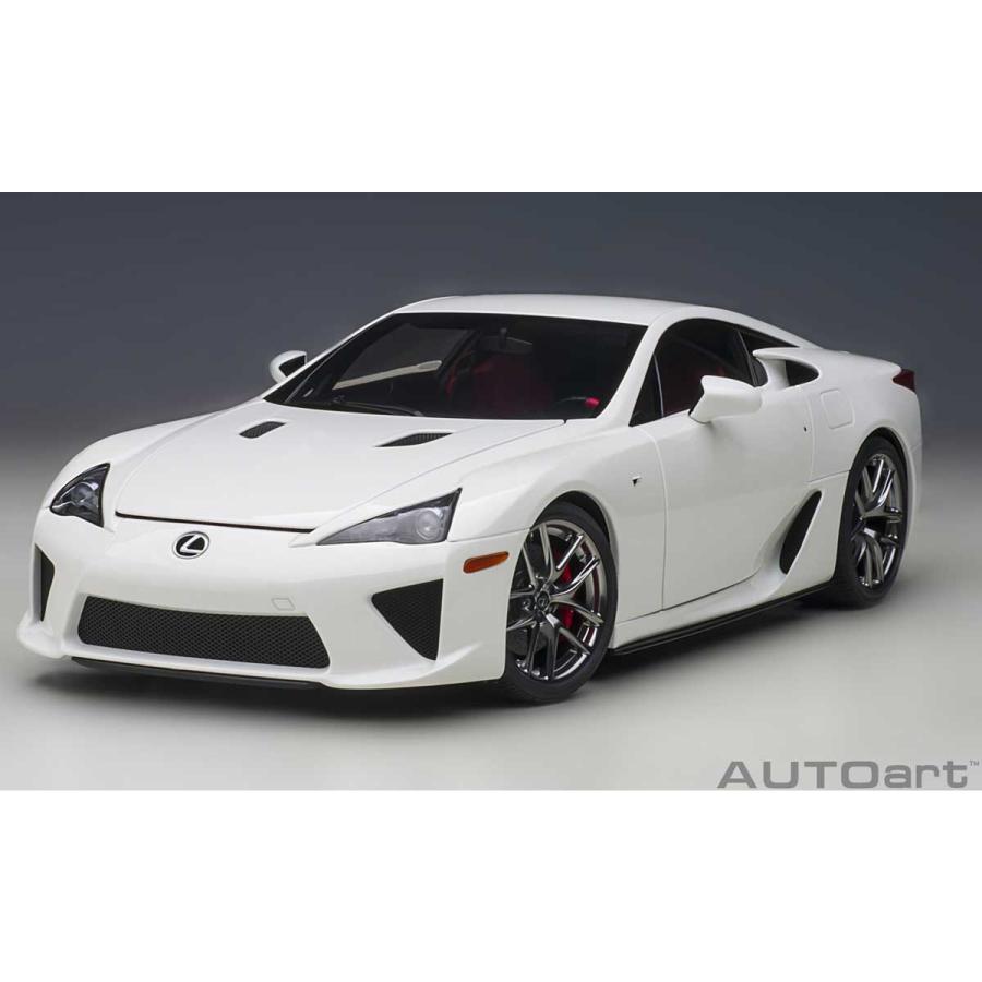 オートアート 1/ 18 レクサス LFA(ホワイテスト・ホワイト)(78850