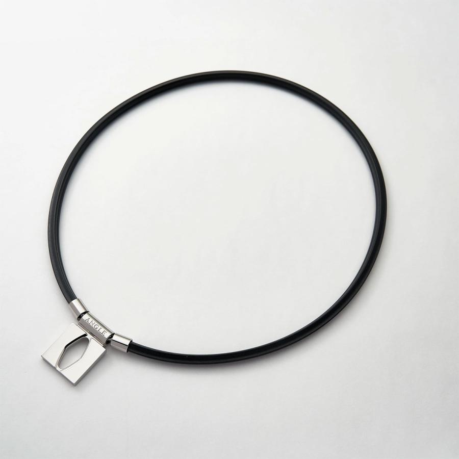 アングル e. モデル 01 ネックレス(プラチナ・サイズ：L 50cm) ANGLE e