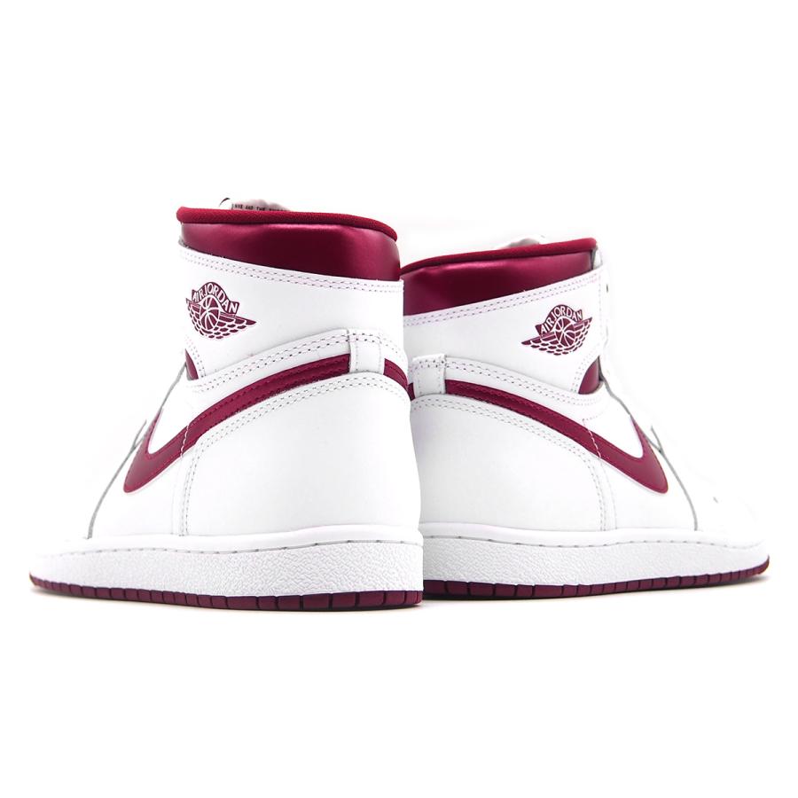 NIKE ナイキ エアジョーダン 1 ハイ '85 メタリックバーガンディ NIKE ナイキ エアジョーダン 1 ハイ '85 メタリックバーガンディ