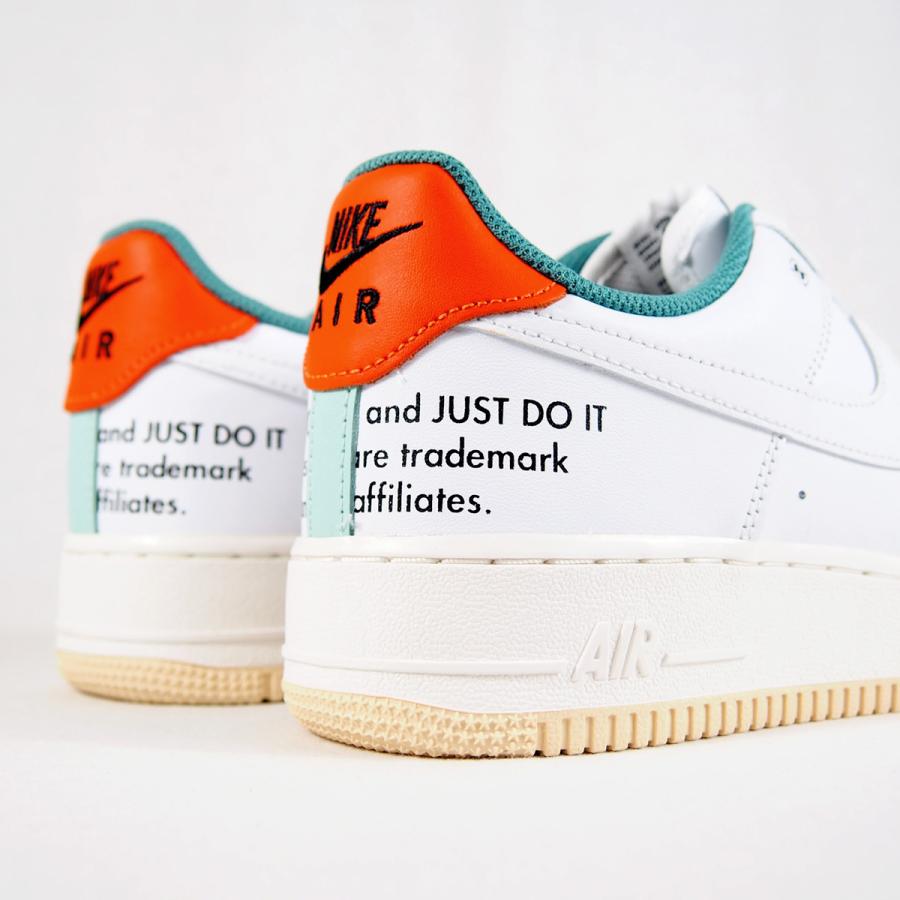 ナイキ エアフォース1 '07 LE ホワイト/ホワイト-セイル-スターフィッシュ メンズ スニーカー NIKE AIR FORCE 1 '07 LE  WHITE/WHITE-SAIL-STARFISH DM0970-111