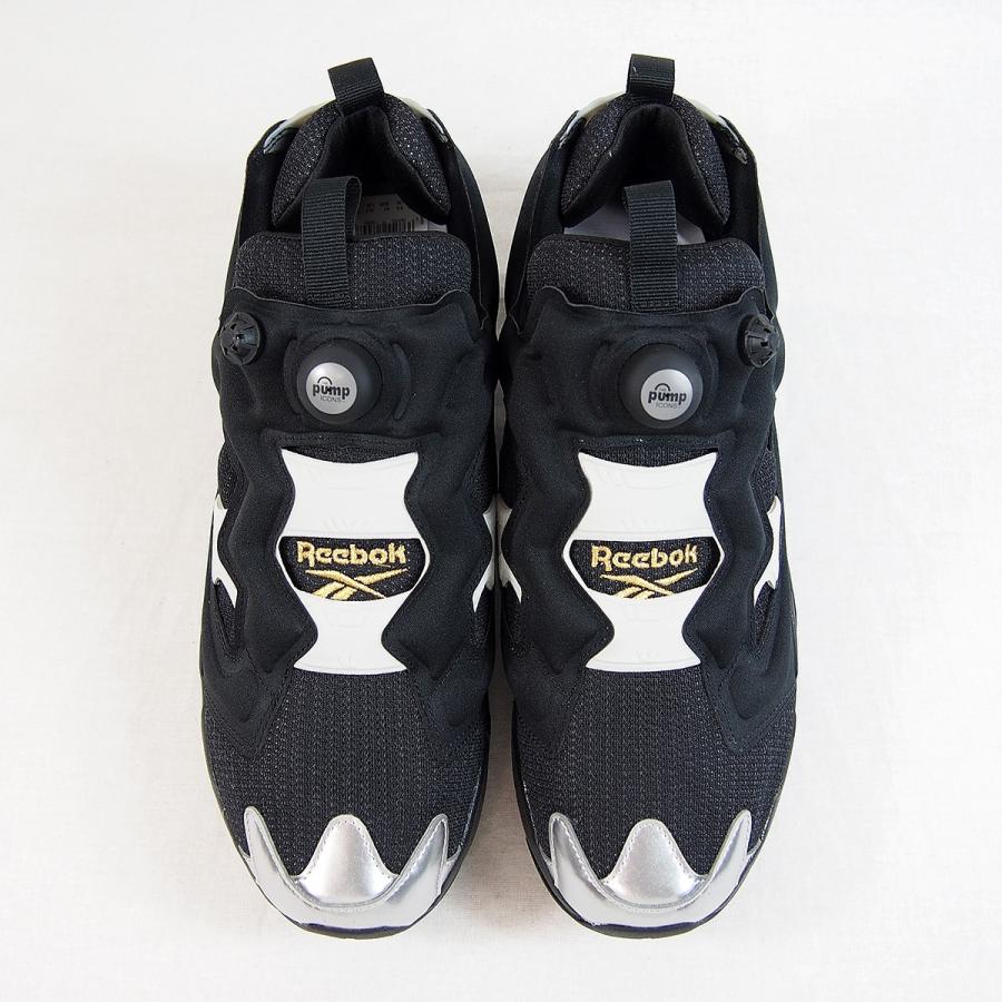 reebok insta pump fury on feet