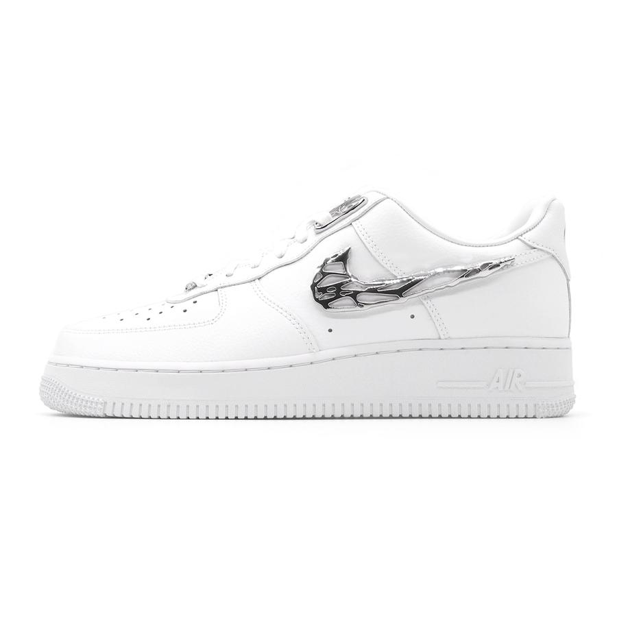 NIKE（ナイキ） エアフォース1 '07 PRM 2 ホワイト/メタリックシルバー