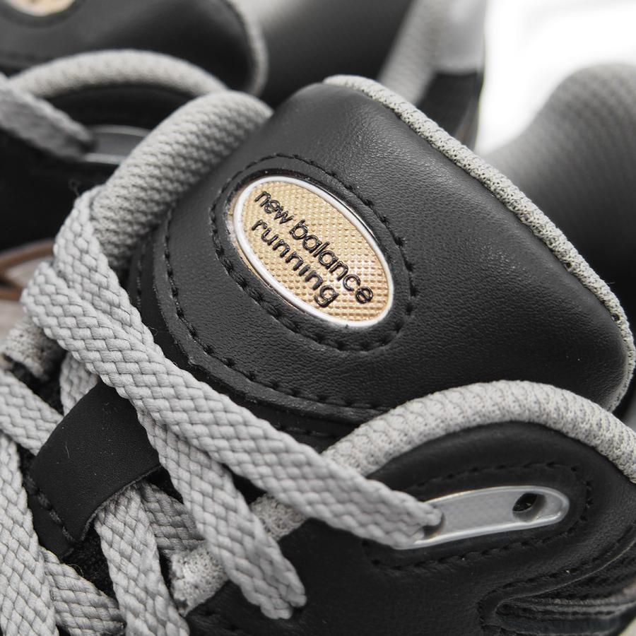 New Balance ニューバランス m2002 ブラック/ゴールド Dワイズ New Balance ニューバランス m2002 ブラック/ゴールド Dワイズ