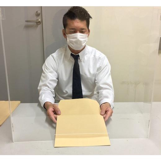 平に畳んで保管　三面鏡タイプ 飛沫防止 感染対策アクリル板 高さ約60×幅約60センチ 対面パーテーション 窓空きタイプ ウイルス対策用 間仕切り 受付窓口