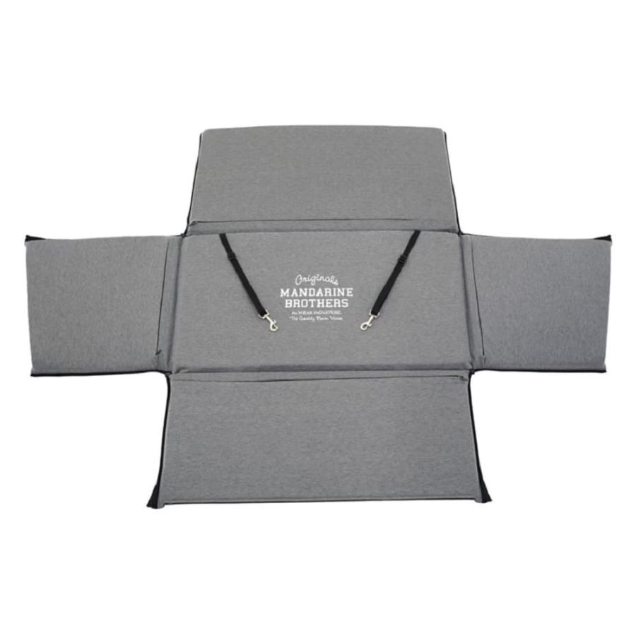 MANDARINE BROTHERS マンダリンブラザーズ ドライビングクッション ワイド カーキ MANDARINE BROTHERS マンダリンブラザーズ ドライビングクッション 犬