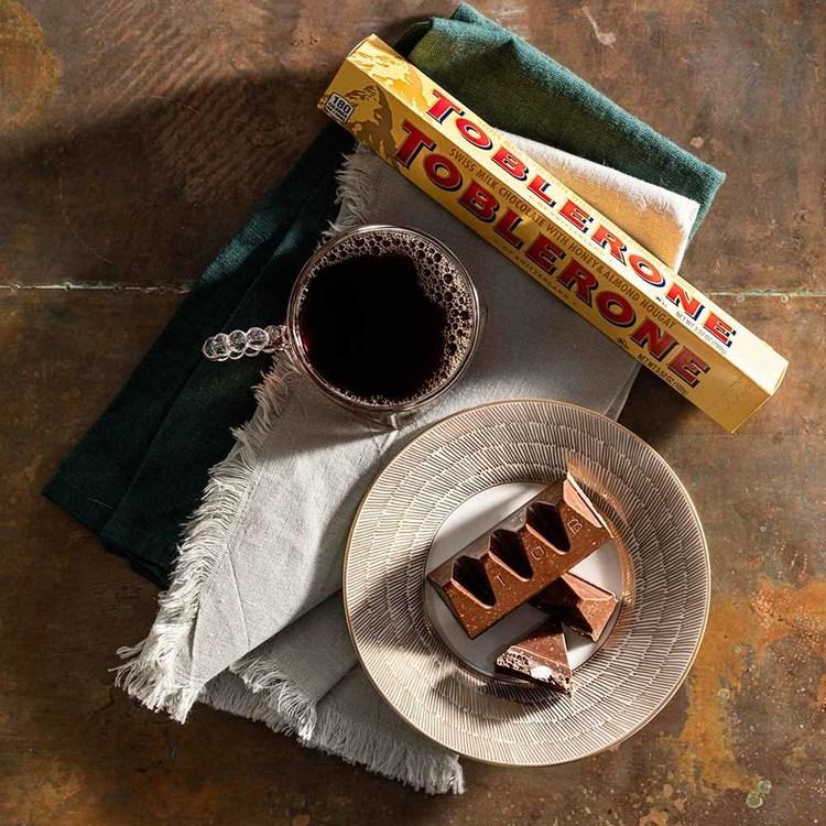 食品 トブラローネ ミルク 12本入り×12箱 チョコレート バレンタインに