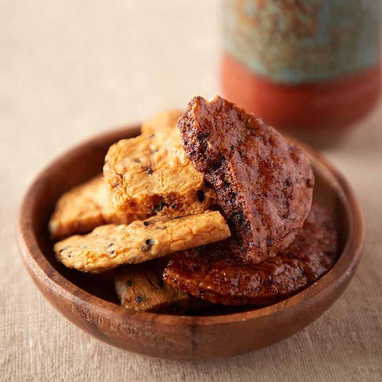 せんべい 割れせん 老舗 和菓子 米菓 醤油 煎餅 お徳用 大容量 (無選別)割れ醤油煎餅3種 400g SM00010398 カネフク製菓 |  | 14