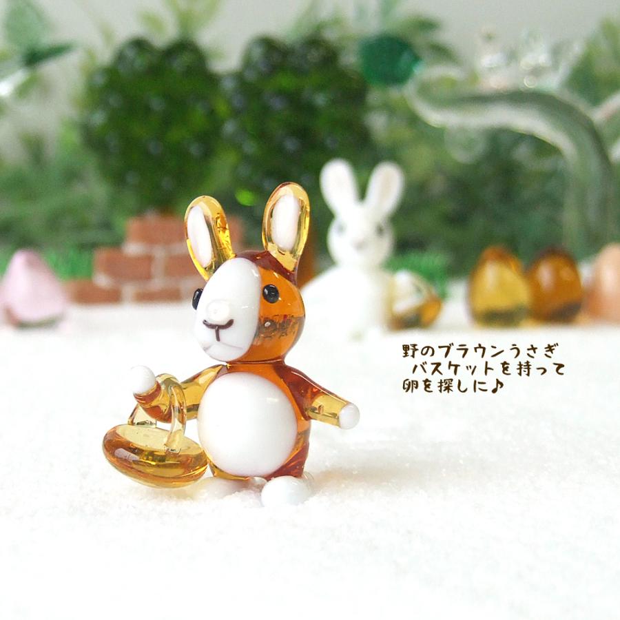 ガラス細工 ミニチュアガラス うさぎ イースター 雑貨 置物 野のブラウンうさぎ バスケットを持って Ca 065br Bk ガラス細工 The Joy Luck Store 通販 Yahoo ショッピング