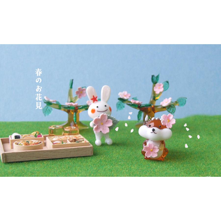 ガラス細工 樹脂粘土 栗鼠 りす 桜 お花見 春 和雑貨 森の栗鼠・お花見