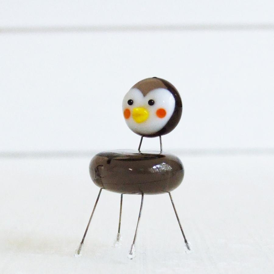 ガラス細工 ミニチュア 雑貨 置物 ペンギン椅子 : ガラス細工