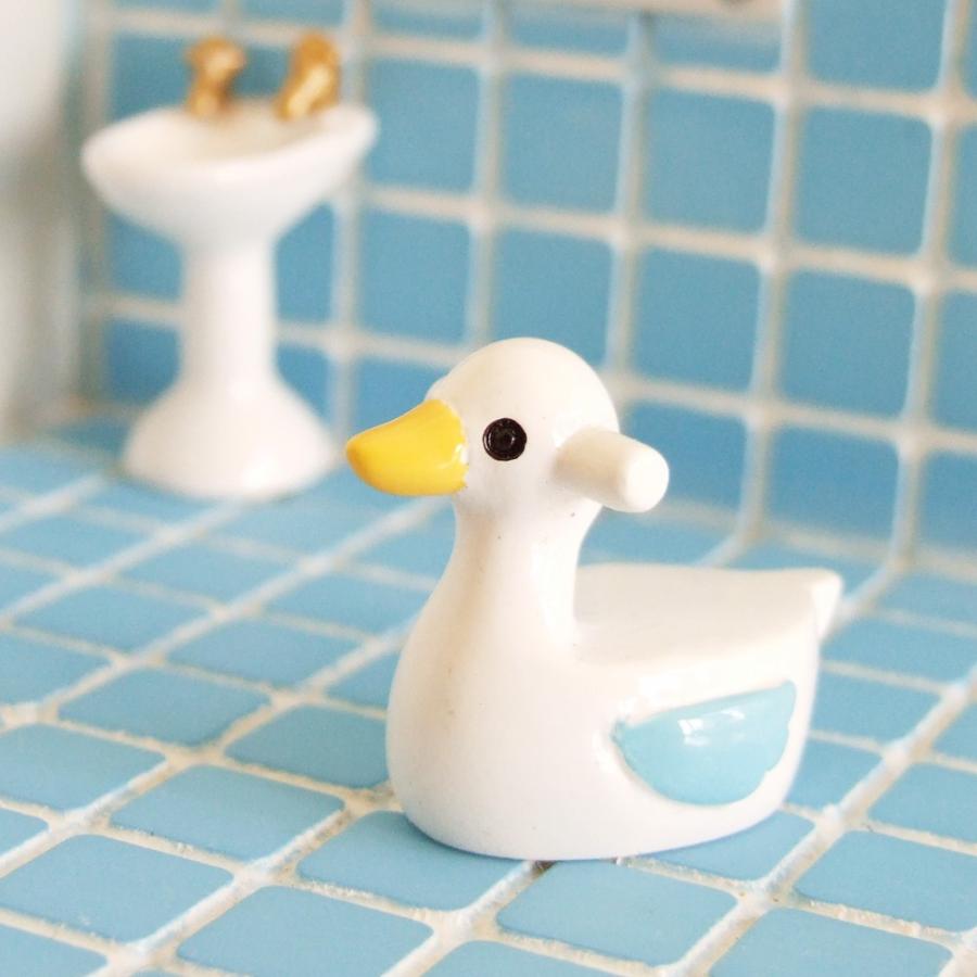 レジン製品 ミニチュア 雑貨 置物 あひるおまる Cp 0032 ガラス細工 The Joy Luck Store 通販 Yahoo ショッピング