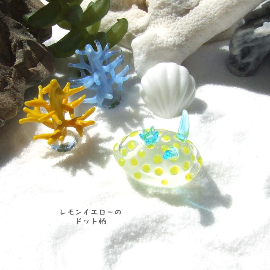 ガラス細工 ミニチュアガラス ウミウシ 海の仲間たち 不思議な生き物 海の小さな宝石 ウミウシ シラユキウミウシ Sa 134 ガラス細工 The Joy Luck Store 通販 Yahoo ショッピング